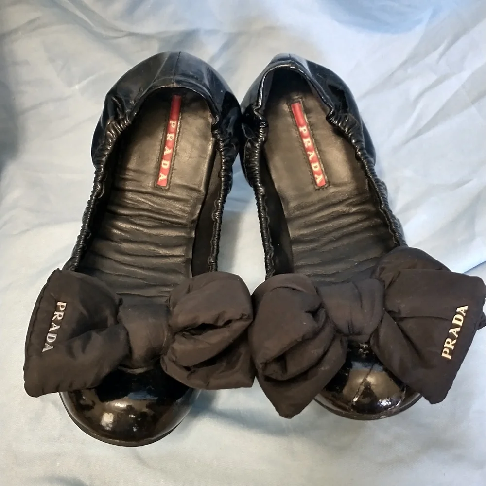 💯 Authentic PRADA Black Patent Women's Flats - Picture 7 of 12